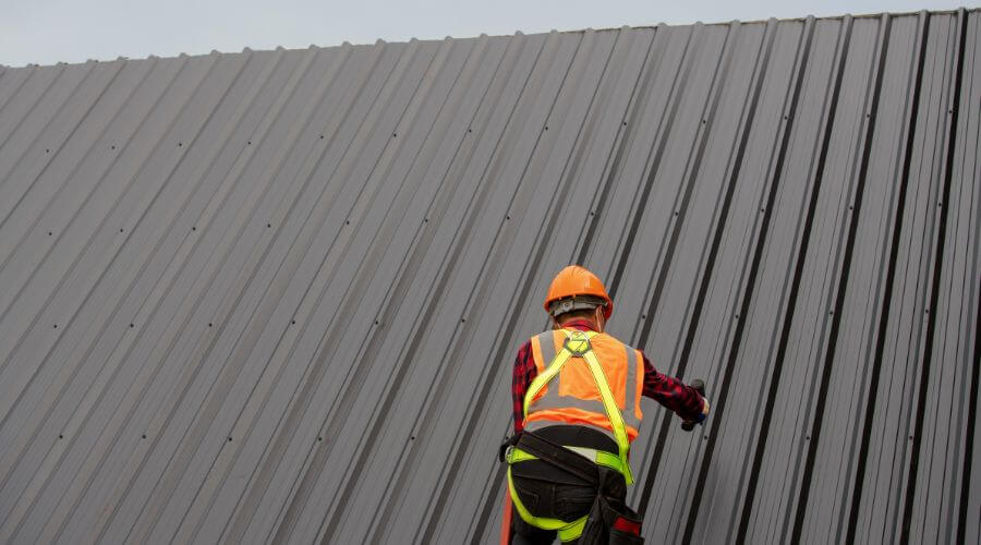 Professional gutter cleaning in Fryeburg, ME